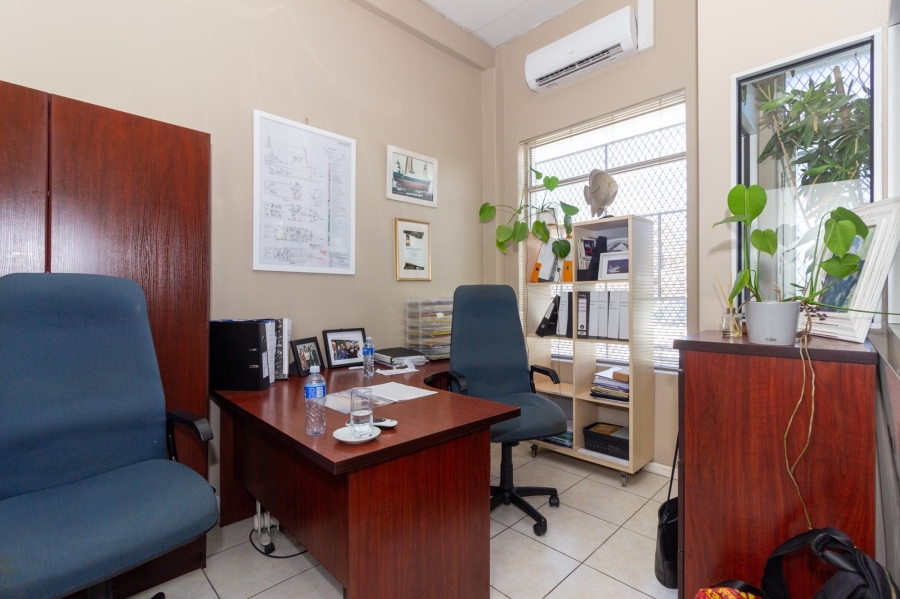 To Let commercial Property for Rent in Korsten Eastern Cape